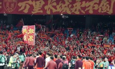 欧宝APP:“大莲花”见证“中国红” “丝滑”散场显温度